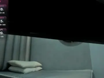 Dulce_34  live sex cam