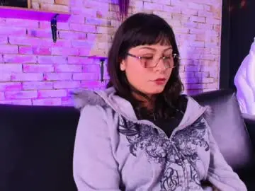 Kitty_malach  live sex cam