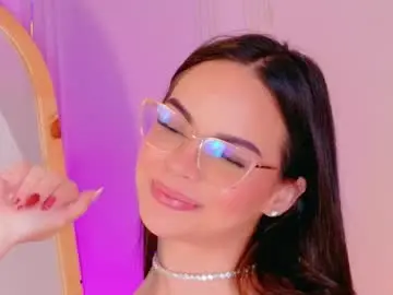 Maddisonevanns  live sex cam