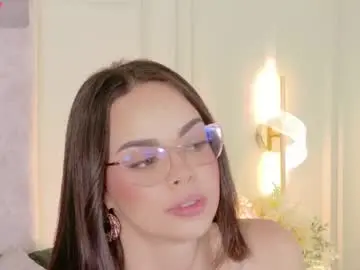 Maddisonevanns  live sex cam