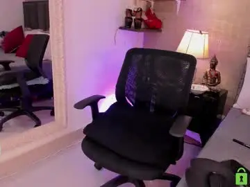 Mariana_c  live sex cam