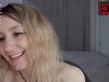 Milanacamgirl  live sex cam