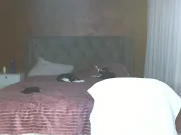 Mishakiss34  live sex cam