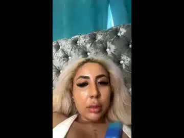 Nadianoble  live sex cam