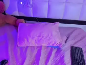 Nicky_bonn18  live sex cam