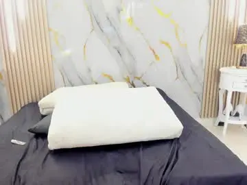 Aprillross  live sex cam