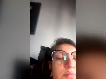 Baby_buddha  live sex cam