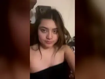 Issisdce2003  live sex cam