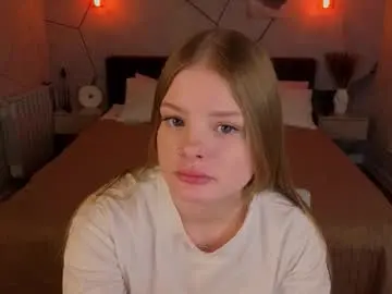 Milana_mone  live sex cam