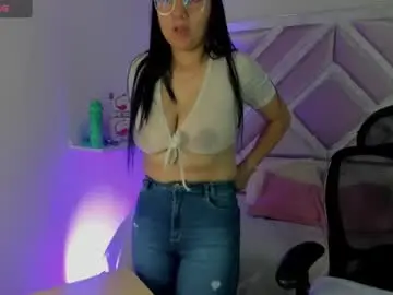 Sammy__669  live sex cam