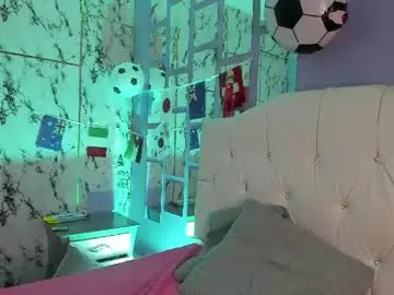 Sophia_xoxo1  live sex cam