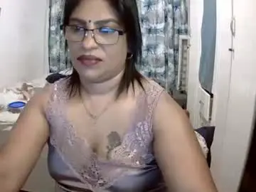 Wetindian1971  live sex cam