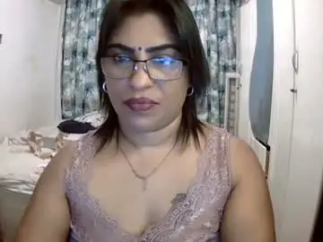 Wetindian1971  live sex cam