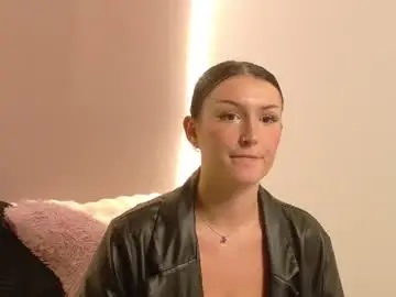 Anaayss  live sex cam