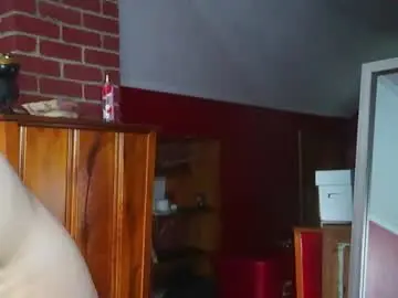 Elfenemma  live sex cam