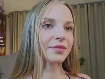 Flamy_kitty  live sex cam