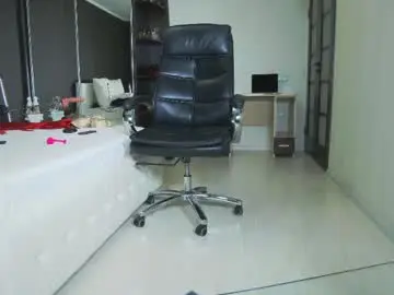 Hefner_girl  live sex cam