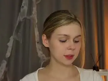 Hermiinasouth  live sex cam