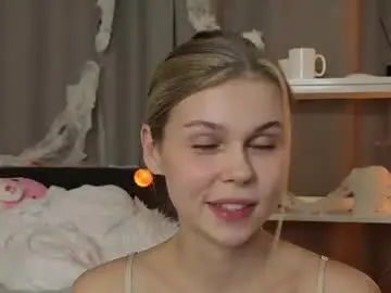 Hermiinasouth  live sex cam