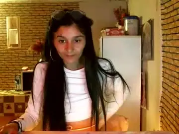 Naughty_coupl3xxx  live sex cam