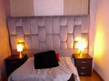 Veronica_saenzz1  live sex cam