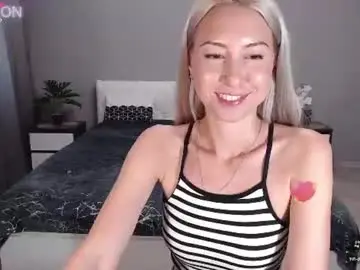 Victoriatiger  live sex cam