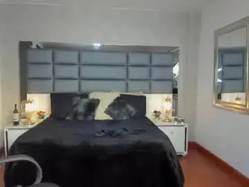 Yanna_jonness  live sex cam