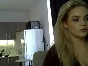 April_purr  live sex cam