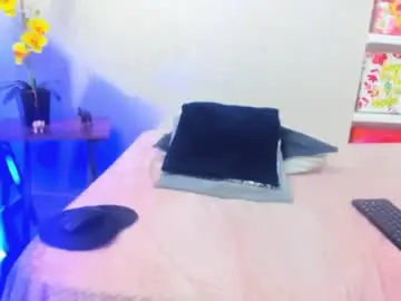 Chloesmith9  live sex cam