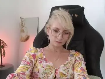 Cinderellamoon  live sex cam