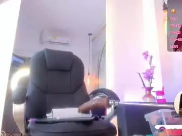 Juliett_adams_  live sex cam