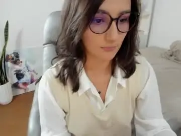 Martiiinaa_  live sex cam