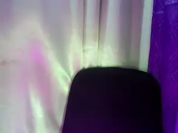 Sluttypatotie  live sex cam