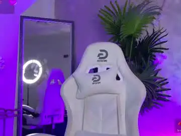 _alinafoxx_  live sex cam
