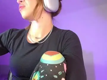 Alina_lee01  live sex cam
