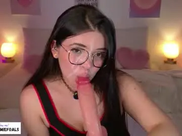 Cammiefoalss  live sex cam