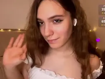 Charlalaroia  live sex cam