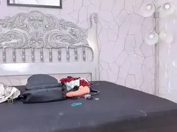 Genesisrayden  live sex cam