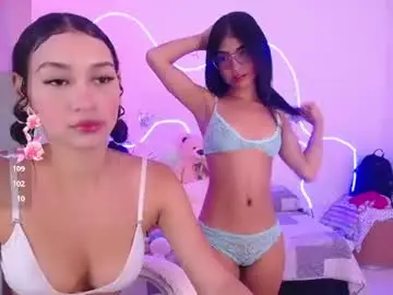 Jully_dreams  live sex cam