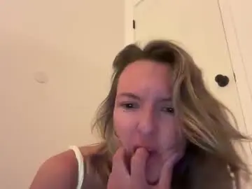 Kelpalpink222  live sex cam