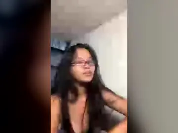 Pretty_amore  live sex cam