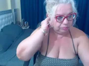 Sonyamilf  live sex cam