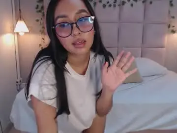 The_bluesky  live sex cam