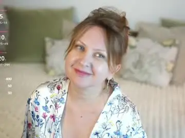 _million_dollarsmile  live sex cam