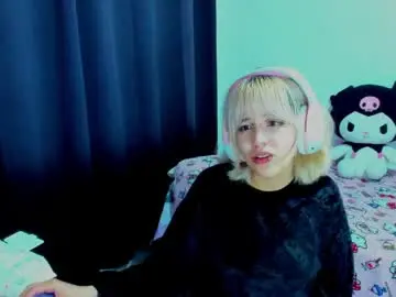 Azu_moure  live sex cam