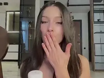 Bella_hayes  live sex cam