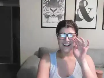 Brattybarbiebabe  live sex cam