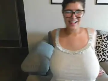Brattybarbiebabe  live sex cam