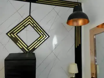 Emillydiaz  live sex cam