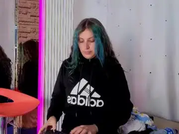 Emma_blackk_  live sex cam